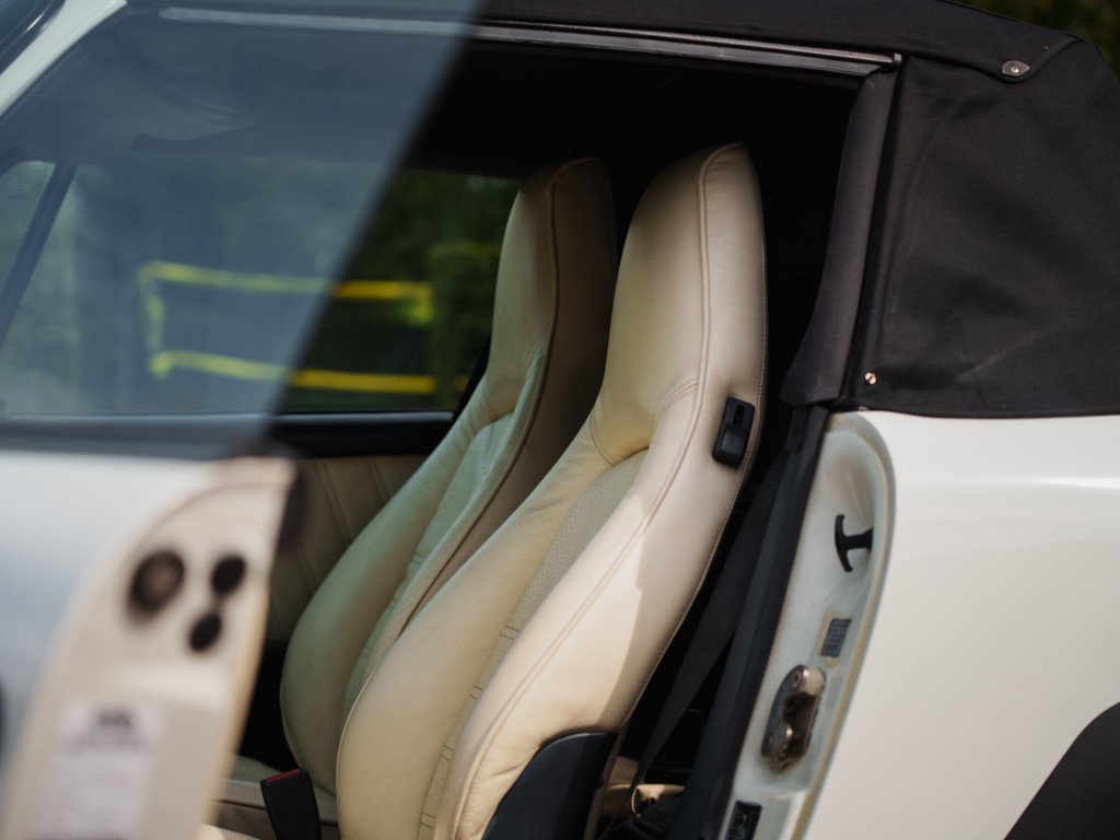 40090194-15.jpg