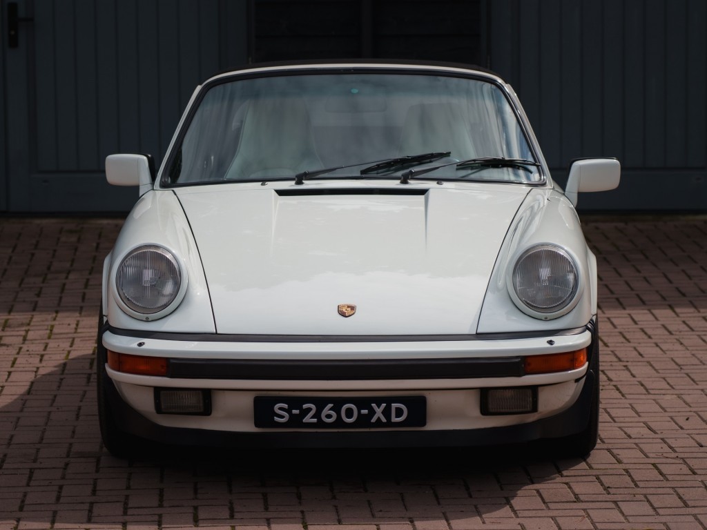 40090194-3.jpg